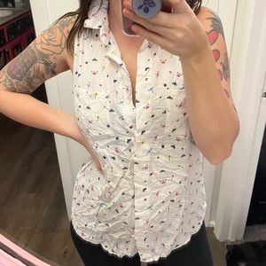 BUG PRINTED BUTTON DOWN TANK TOP
